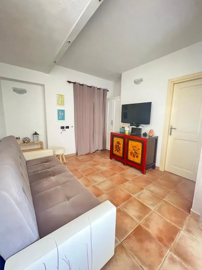 Casa Edera Villa Olbia